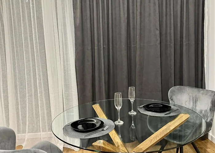 Apartment Crystal *
